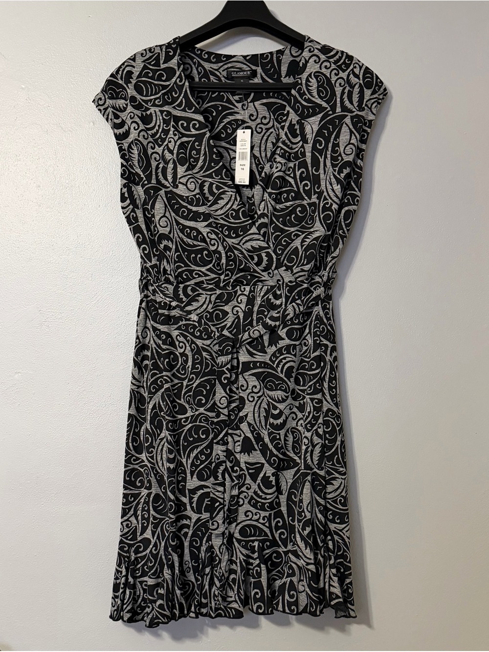 Glamour Black & Gray Paisley Cap Sleeve Wrap Dress - Picture 1 of 5